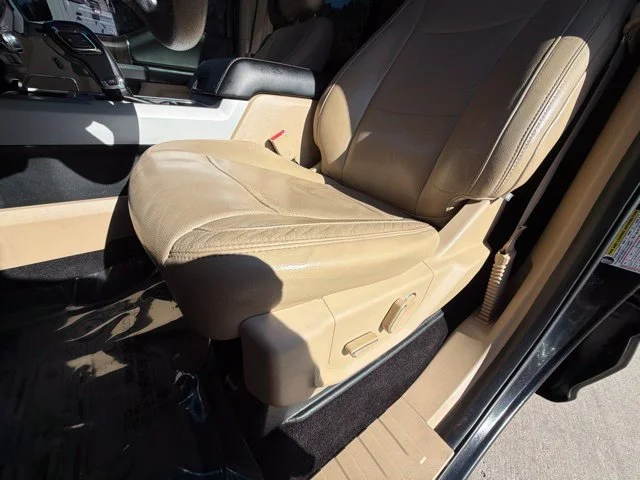 Used 2015 Black Ford Lariat image 20