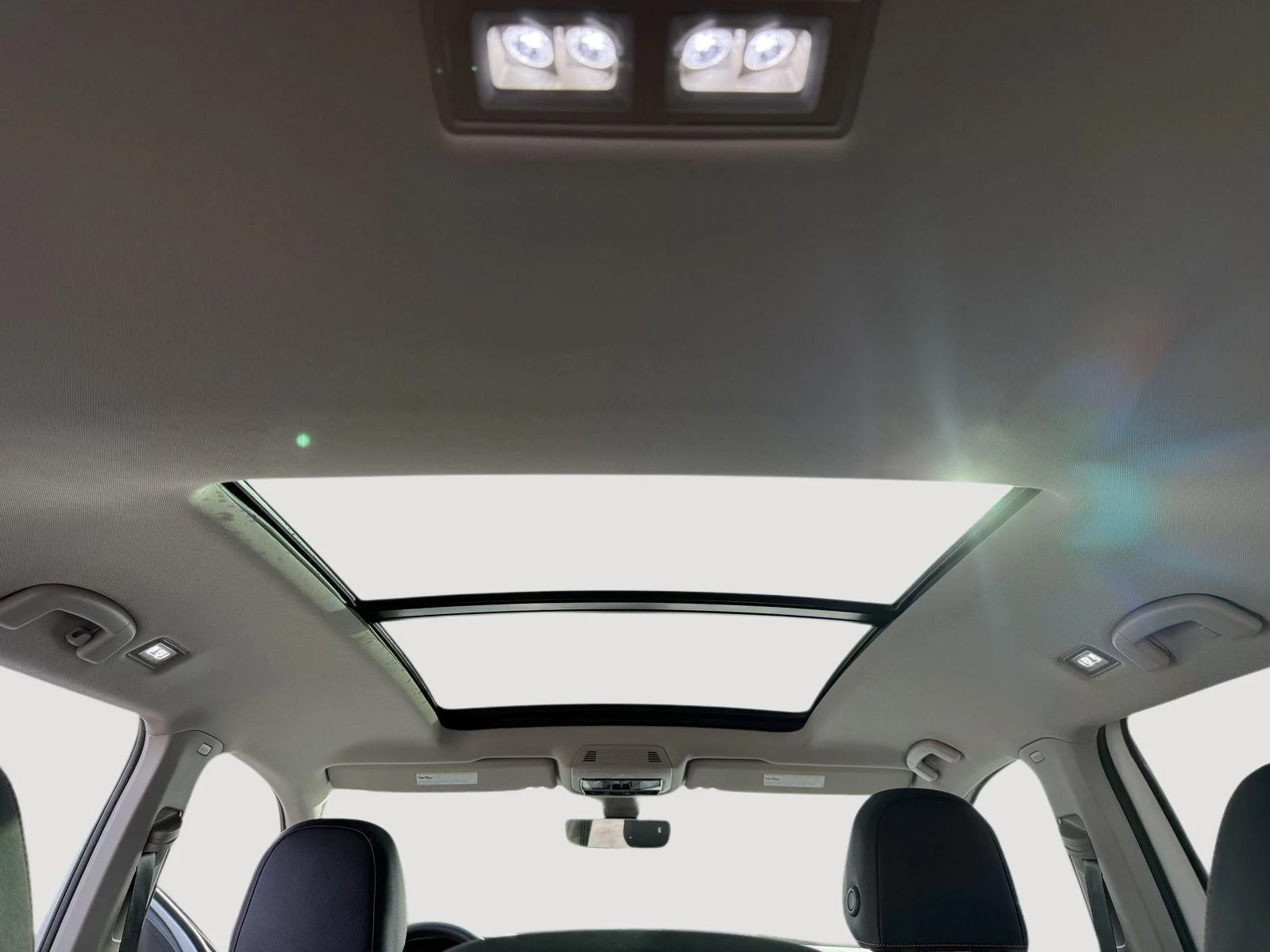 New 2026 Opal White Pearl Volkswagen 2.0T Peak Edition image 13