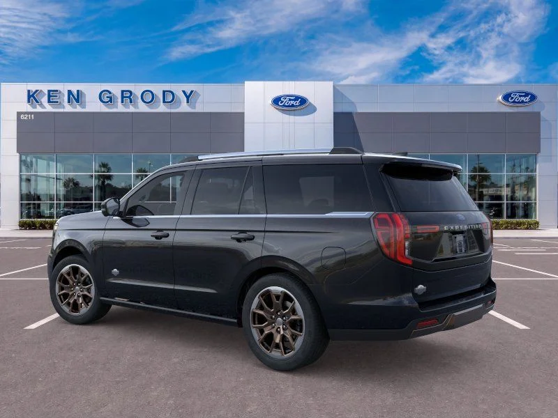 New 2026 Agate Black Metallic Ford King Ranch image 5
