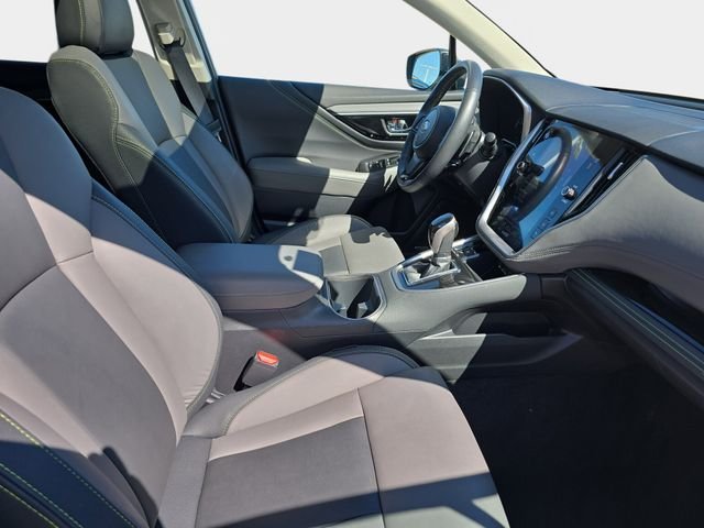 Used 2025 Silver Subaru Onyx Edition image 12
