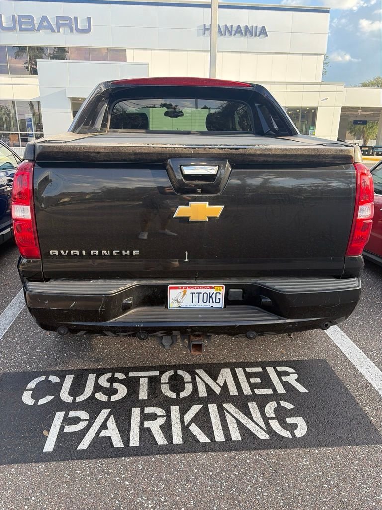 Used 2013 Black Chevrolet LTZ image 3