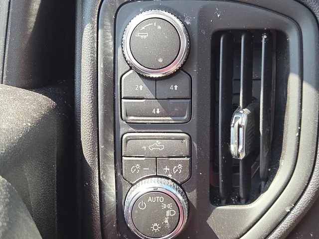 2026 GMC Sierra 3500HD Pro - Photo 13
