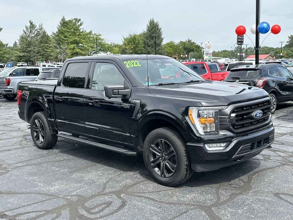 Certified Used 2022 Black Ford XLT image 2