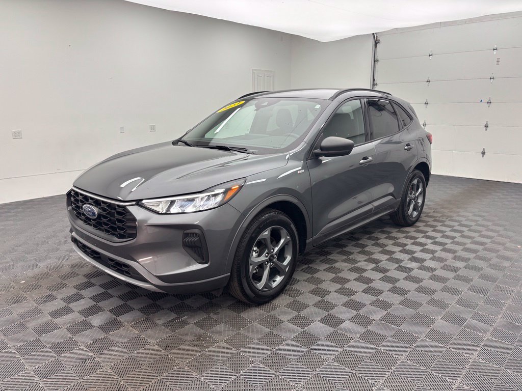 Used 2023 Gray Metallic Ford ST-Line image 14