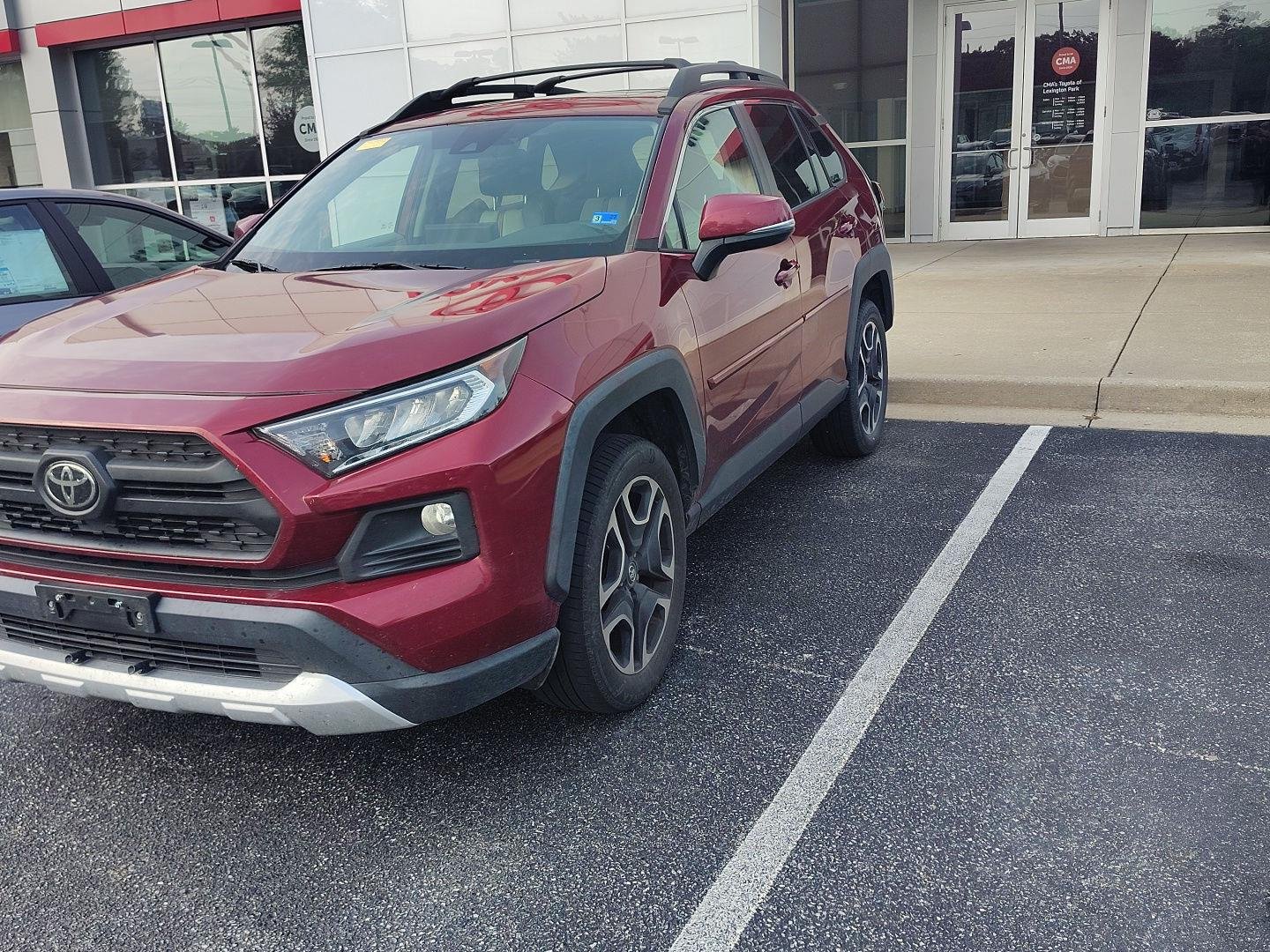 Used 2019 Ruby Flare Pearl Toyota Adventure image 7