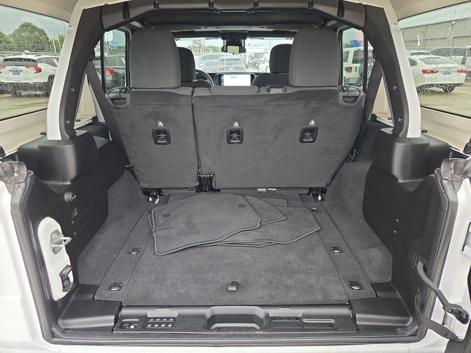 Used 2025 Bright White Clearcoat Jeep Sport S image 28