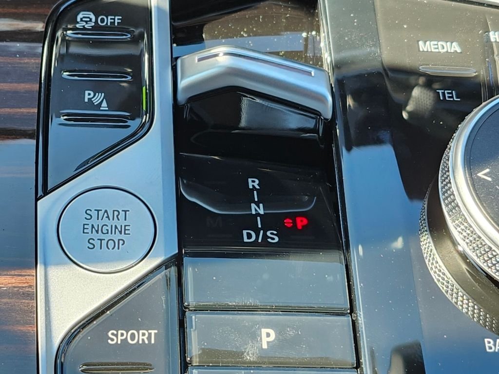 New 2027 Black BMW xDrive40i image 27