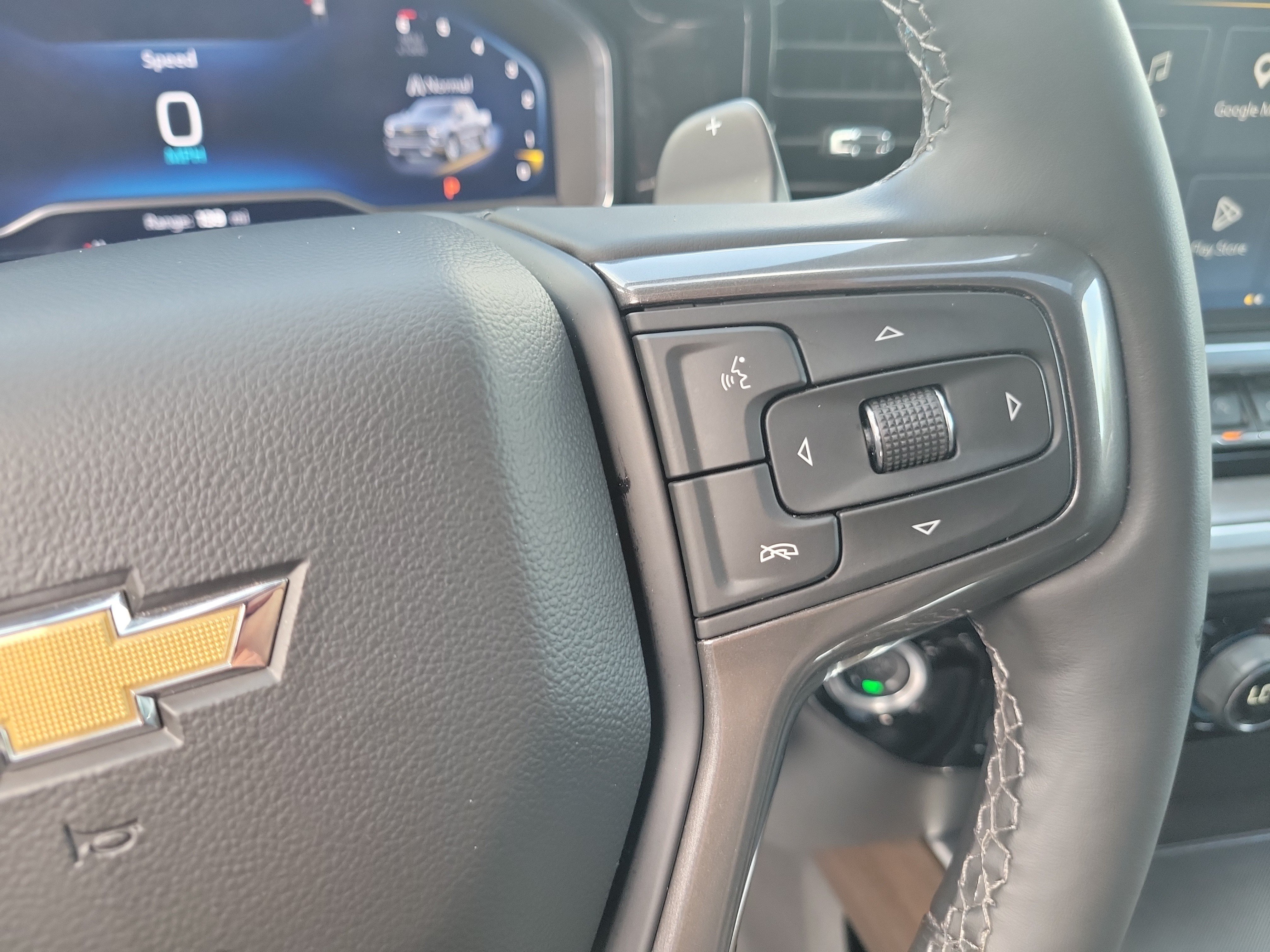 Used 2025 Black Chevrolet High Country image 30