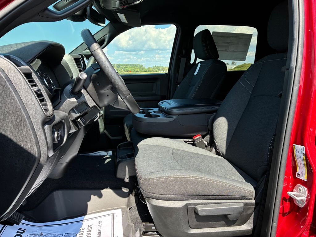 2026 RAM 3500 Tradesman - Photo 8