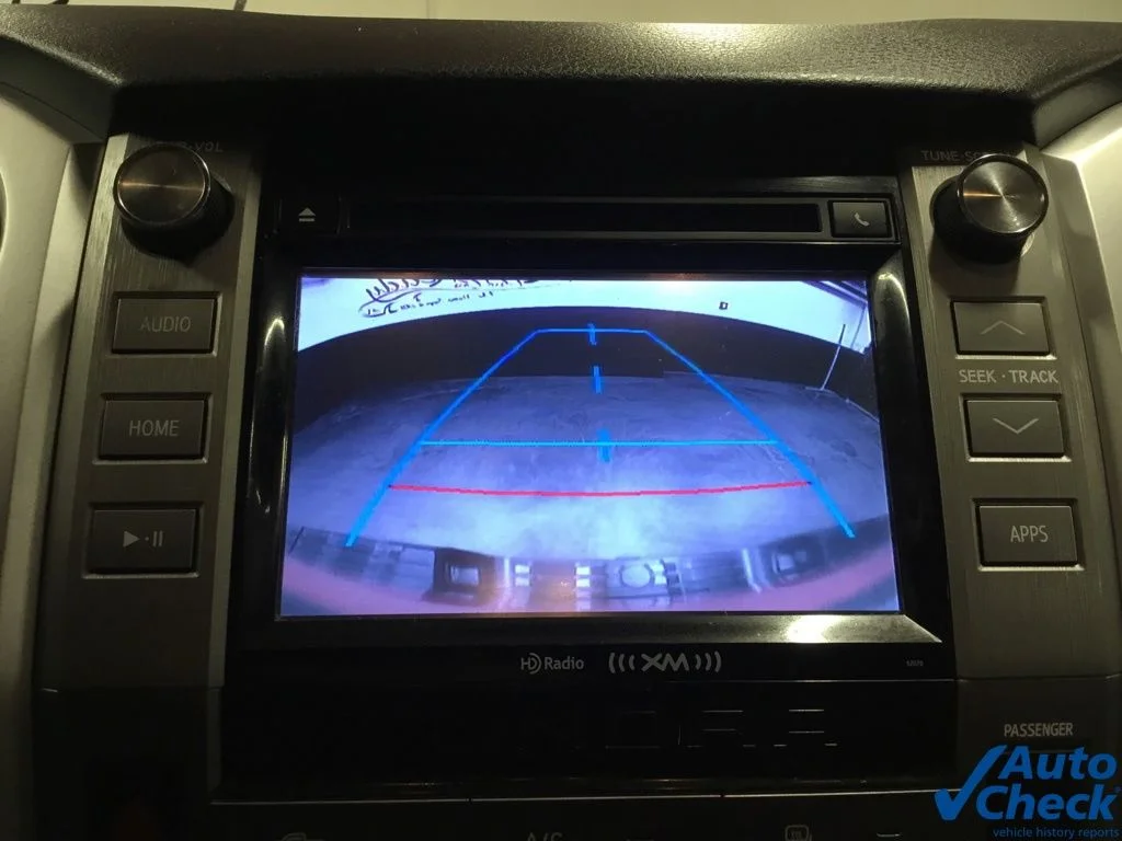 Used 2014 Red Toyota SR5 image 56
