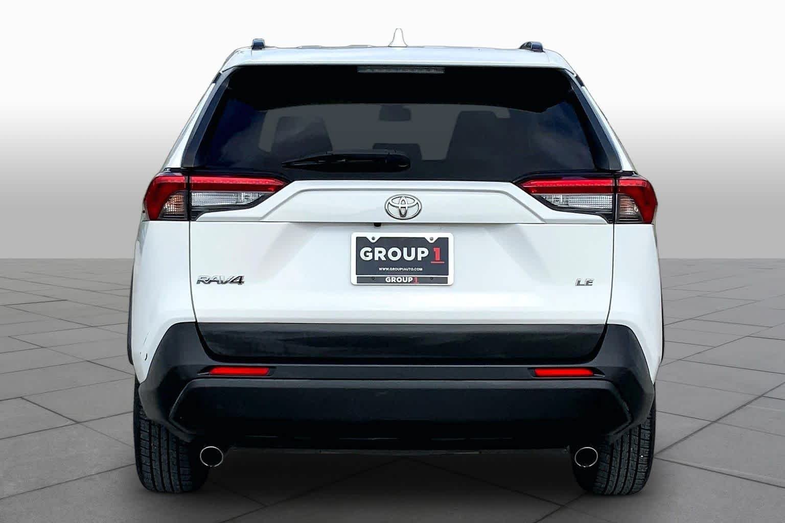 Used 2019 Super White Toyota LE image 5