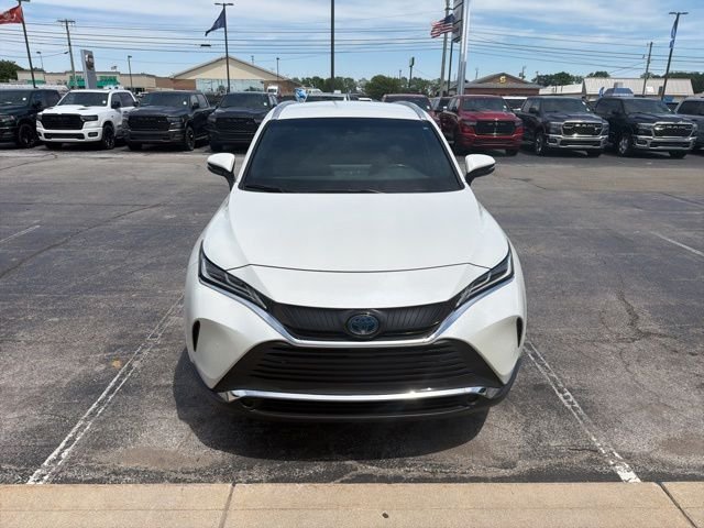 Used 2022 White Toyota XLE image 12