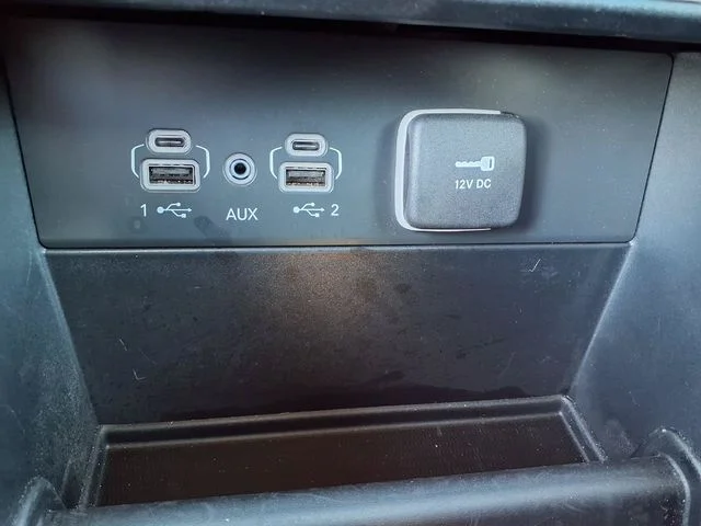 Used 2025 Gray Jeep Limited image 13