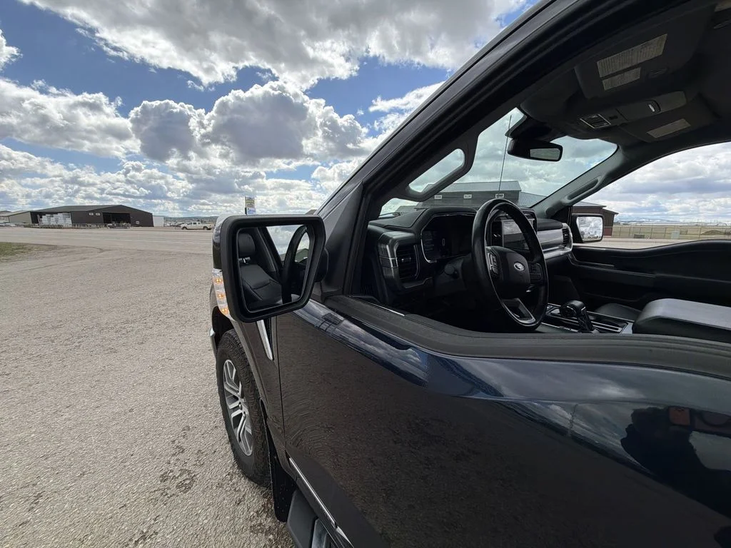 Used 2022 Gray Ford Lariat image 22