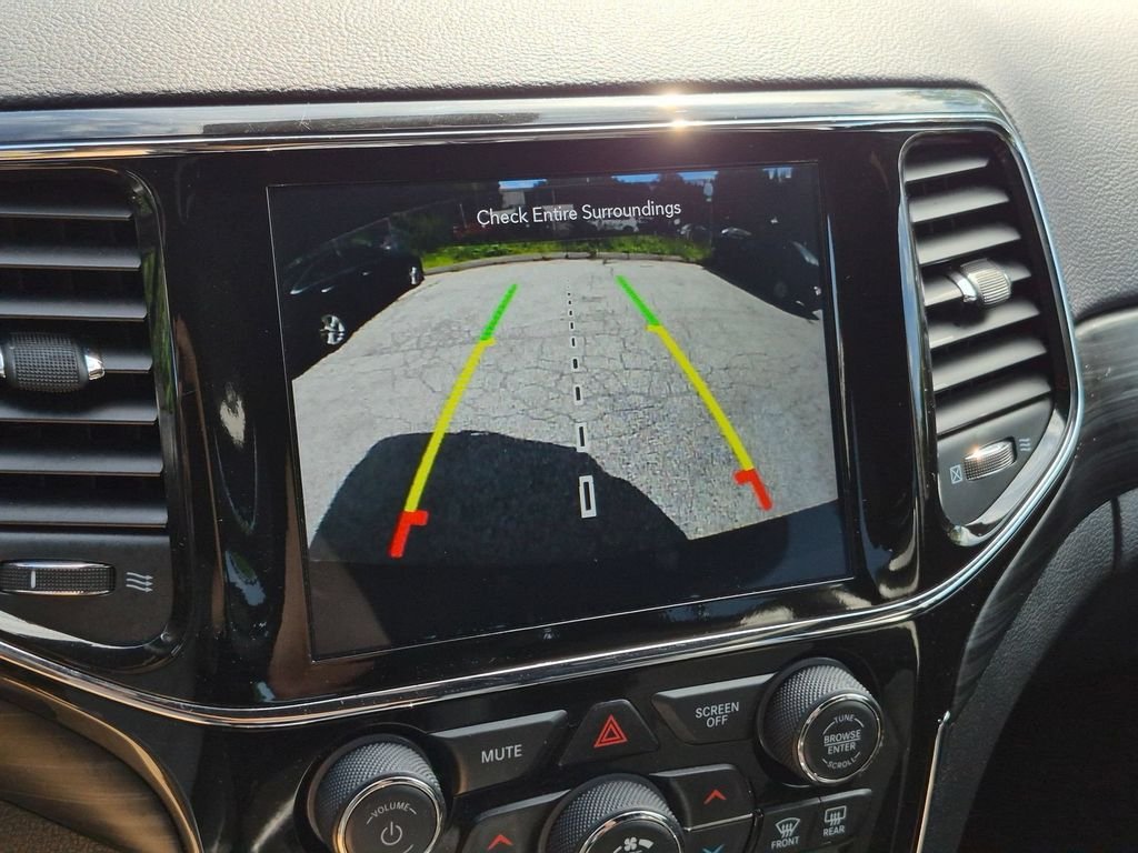 Used 2021 Black Jeep Laredo X image 20