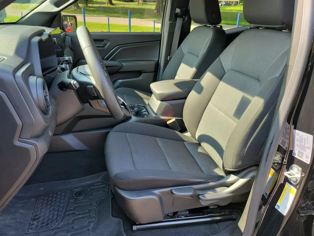 Used 2025 Black Chevrolet WT/LT image 18