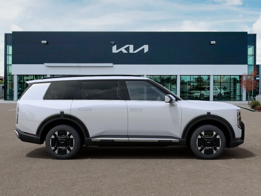 New 2027 White Kia EX image 7
