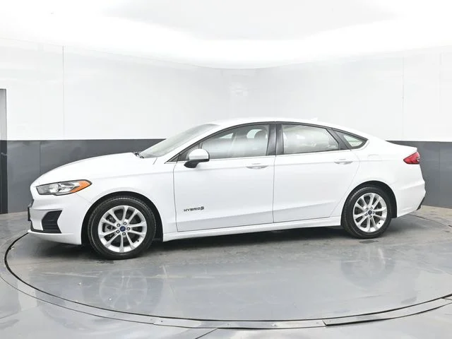 Used 2019 Oxford White Ford SE image 6