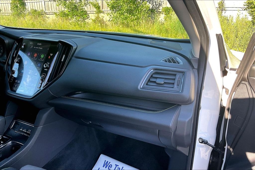 Used 2025 White Subaru Onyx Edition image 16