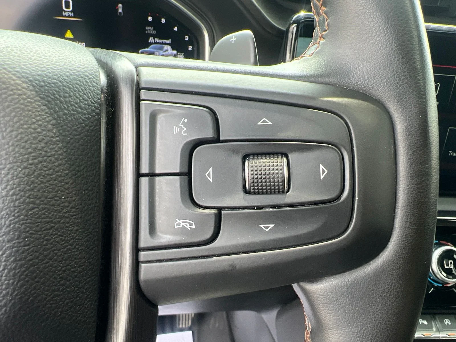 Used 2024 Blue Metallic GMC AT4 image 31