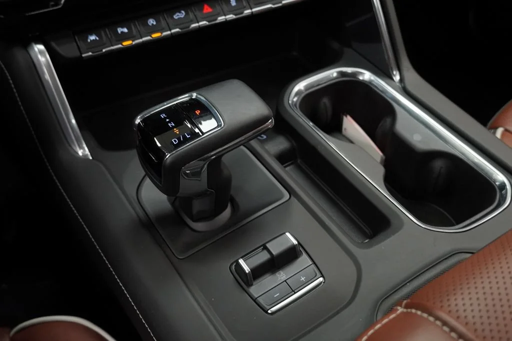 Used 2025 Onyx Black GMC Denali Ultimate image 25