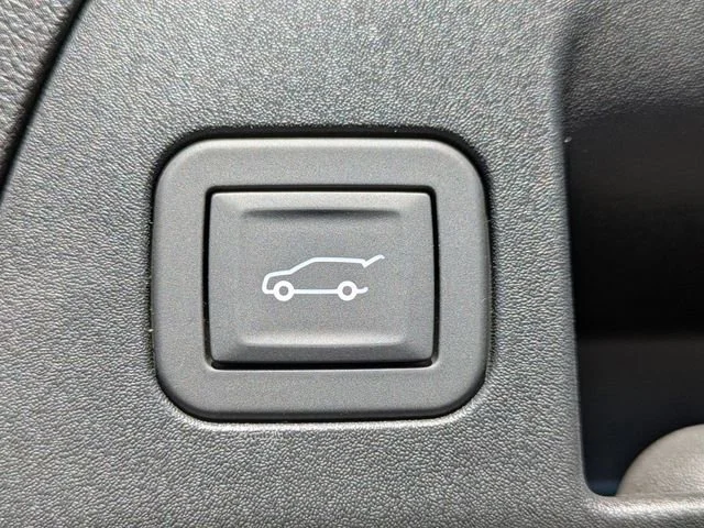 New 2026 Quartz Blue Metallic Buick Preferred image 14