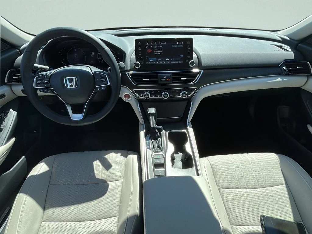Used 2021 White Honda EX-L image 12