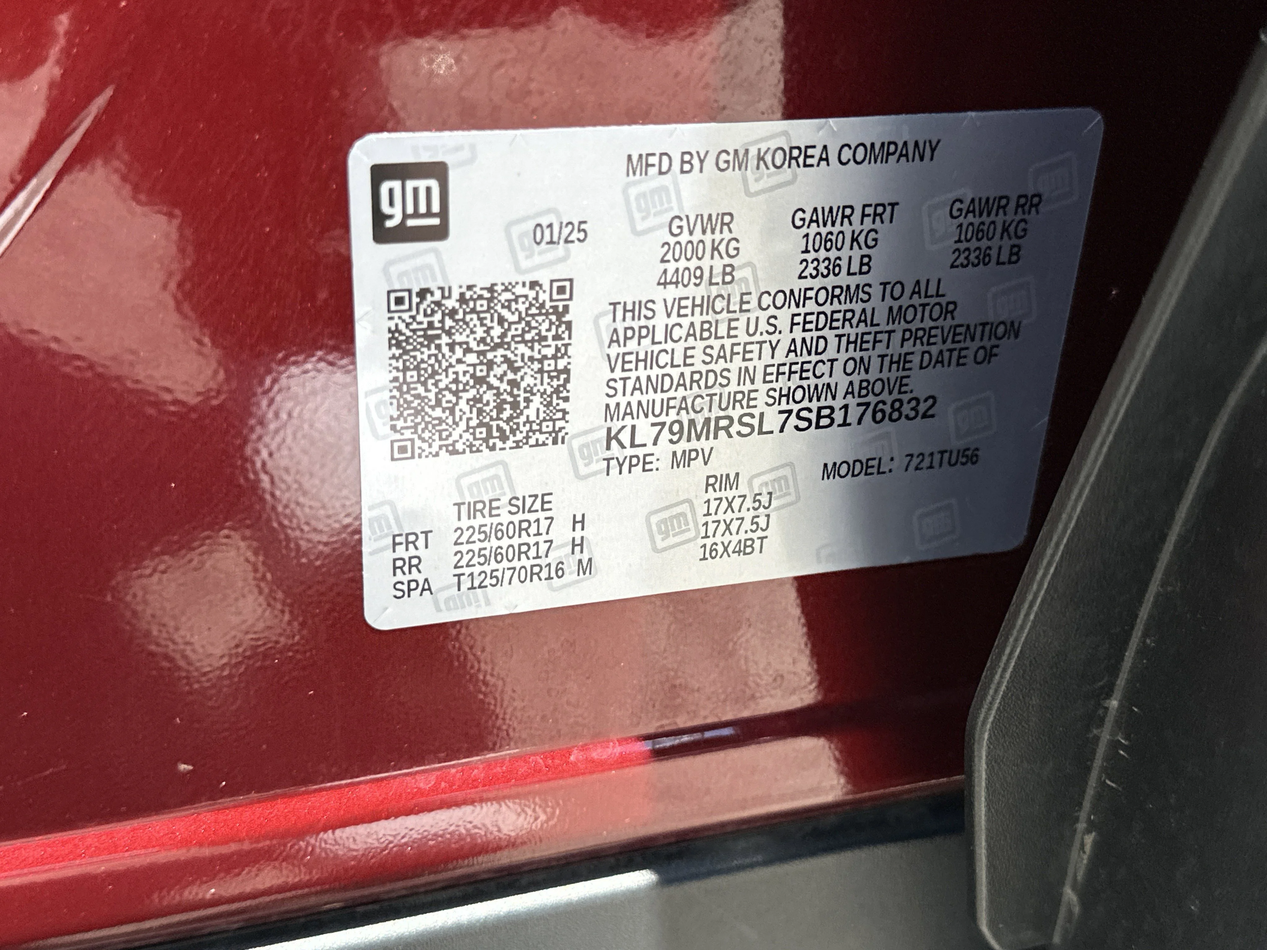 Used 2025 Crimson Metallic Chevrolet LT image 31