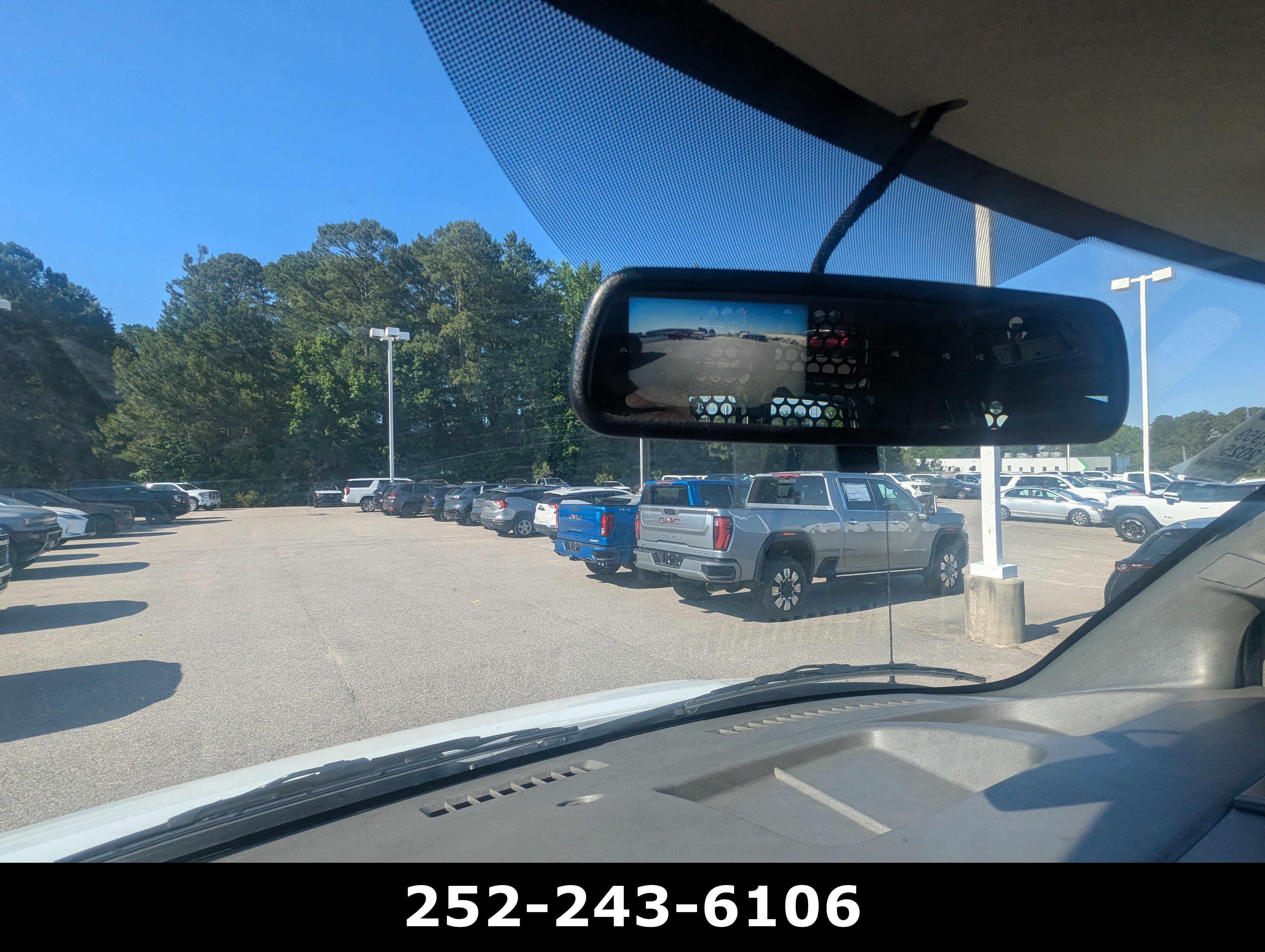 Used 2025 Summit White Chevrolet Work Van image 13