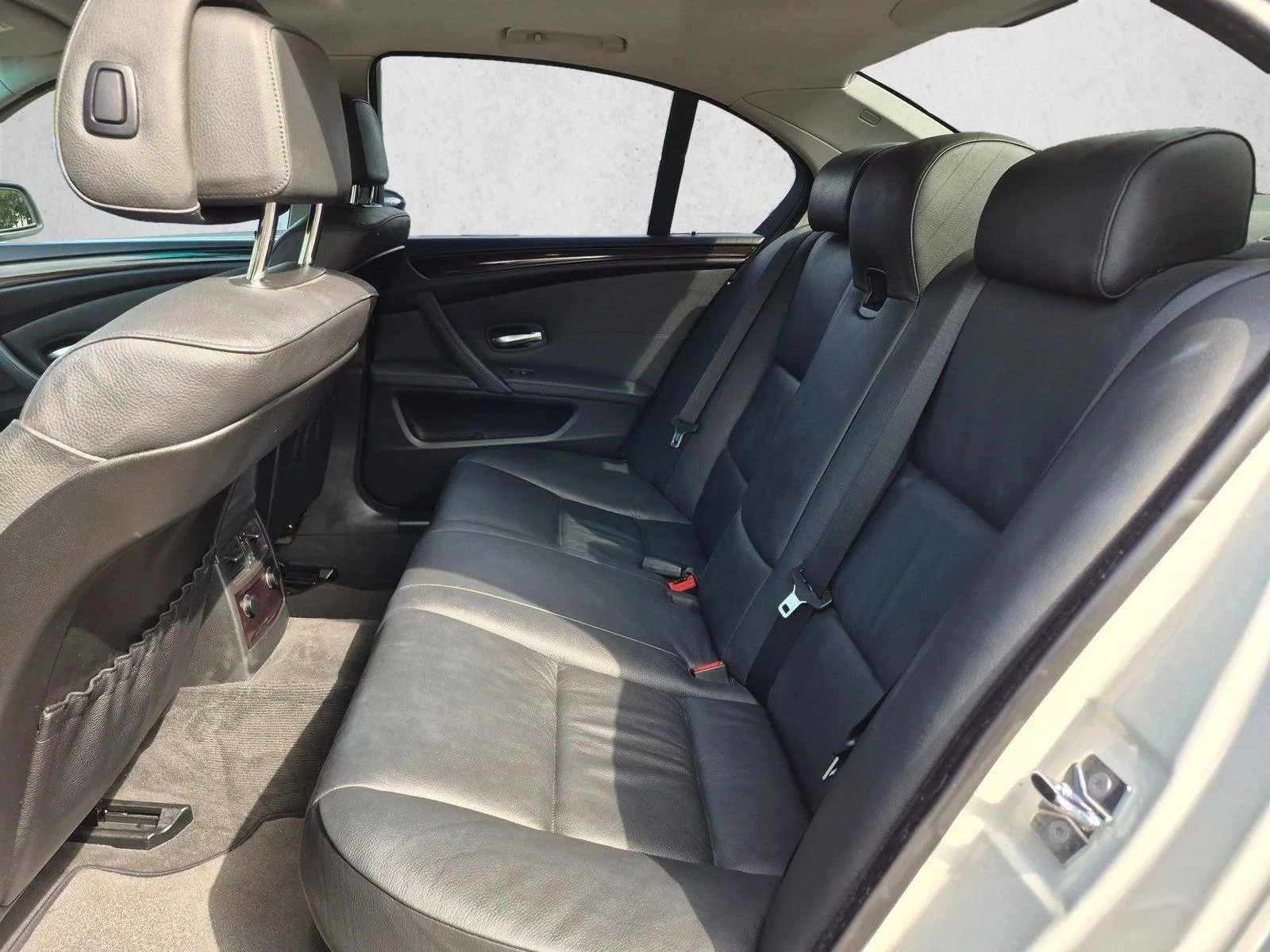 Used 2009 Alpine White BMW 528i image 19