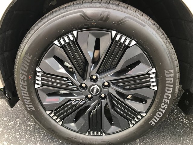 New 2026 Champagne Silver Metallic Nissan Platinum image 12