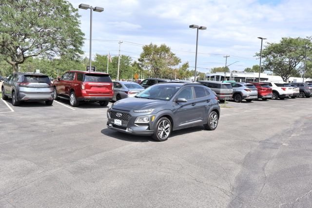 Used 2018 Gray Hyundai Limited image 3