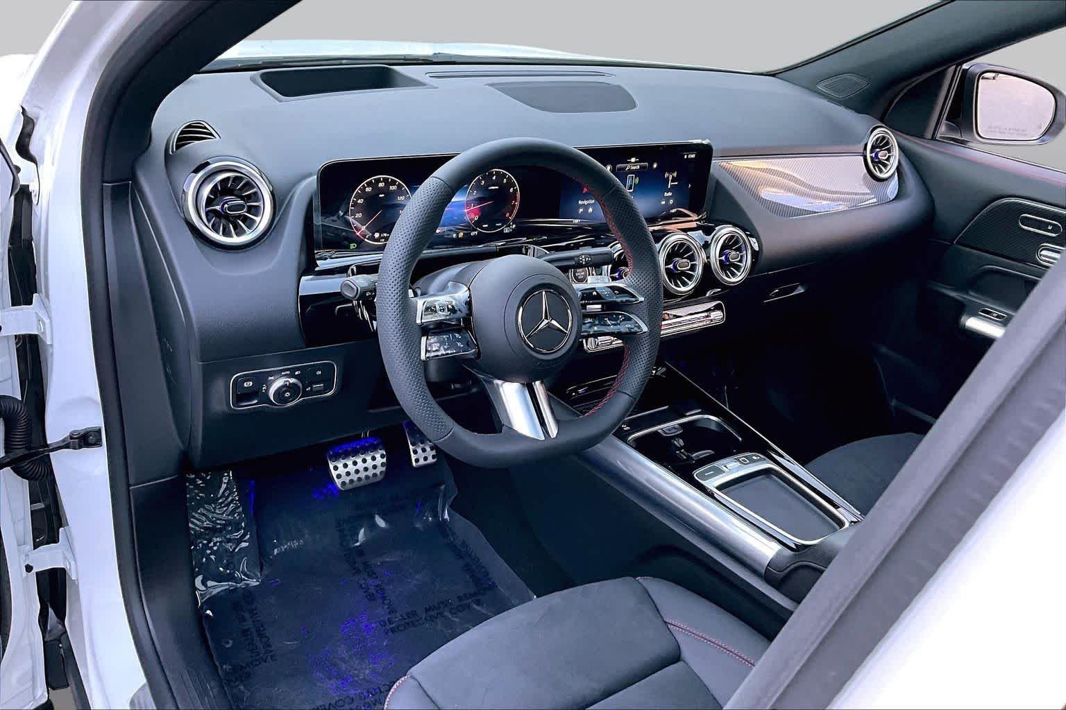 Used 2026 Polar White Mercedes-Benz GLA 250 image 17