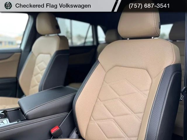 New 2026 White Volkswagen 2.0T SE w/Technology image 23
