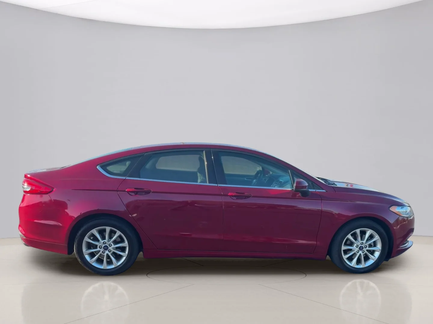 Used 2017 Red Ford SE image 6