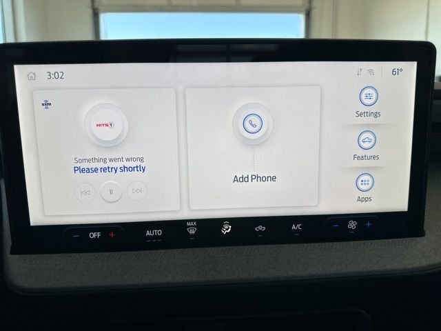 New 2025 Space White Metallic Ford XLT image 21