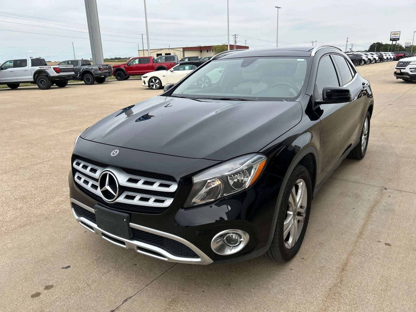 Used 2018 Cosmos Black Metallic Mercedes-Benz GLA 250 image 4