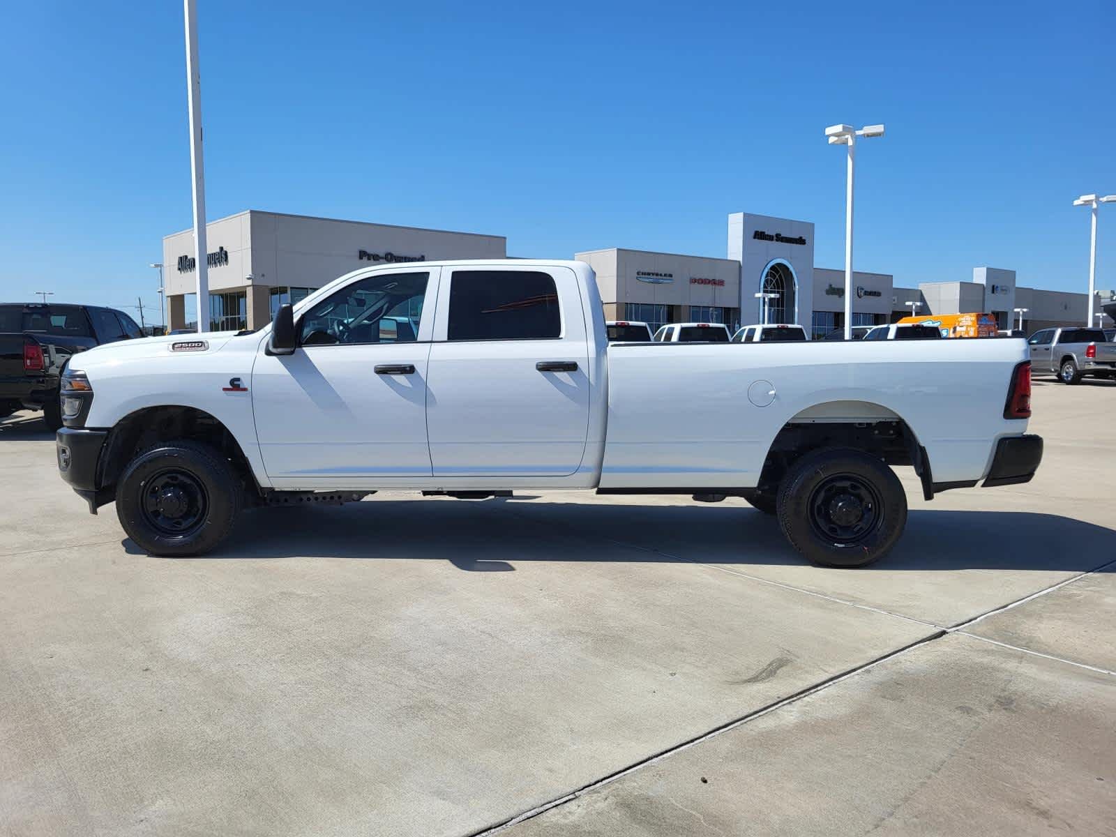 2025 RAM 2500 Tradesman - Photo 14