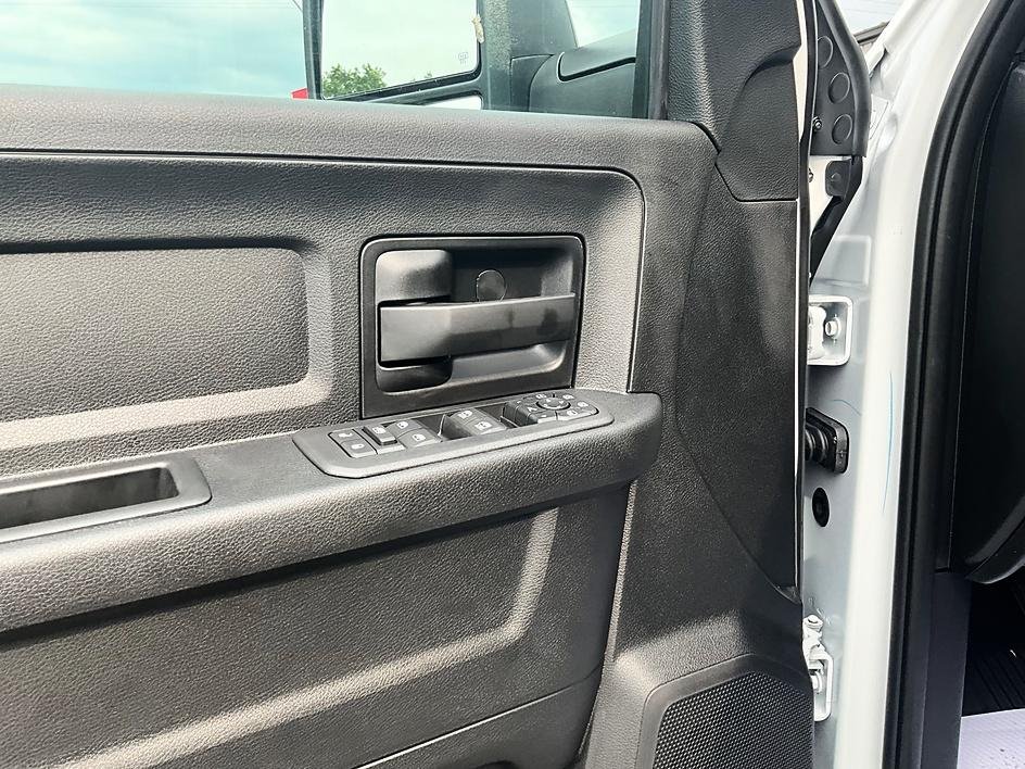 New 2026 Bright White Clearcoat RAM  image 12