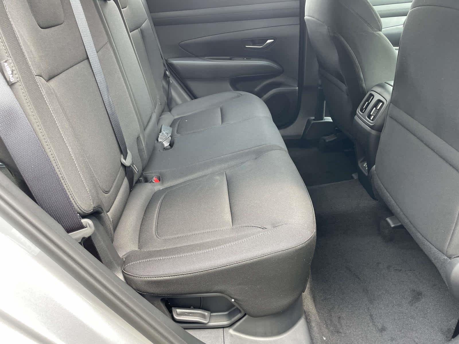 New 2026 Shimmering Silver Hyundai SE image 20