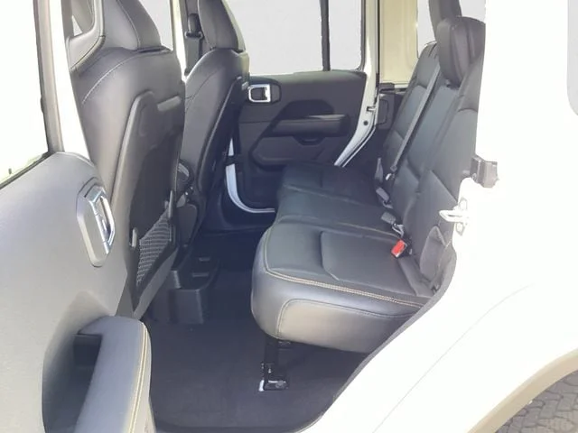 New 2026 Bright White Jeep 4-DOOR SAHARA image 14