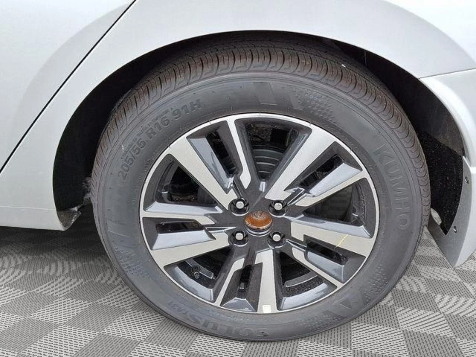 New 2025 Brilliant Silver Metallic Nissan S image 5