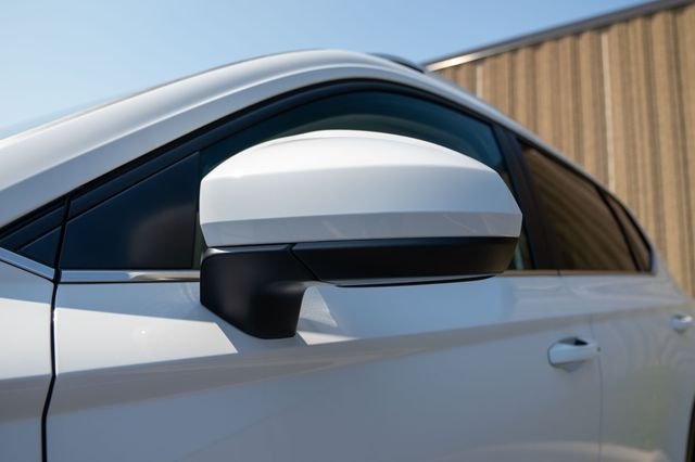 2025 Volkswagen Taos SE - Photo 8