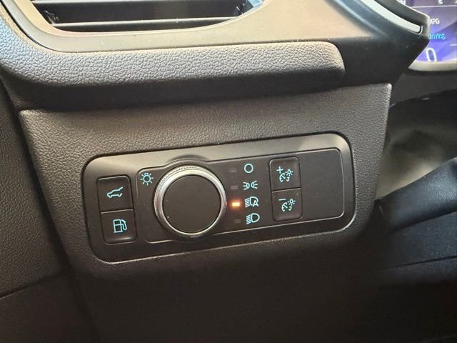 Used 2022 Black Metallic Ford SE image 33