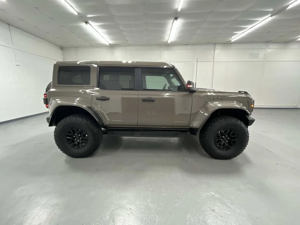 Used 2025 Marsh Gray Ford Raptor 4X4 3.0 TWIN TURBO 1 OWNER image 2
