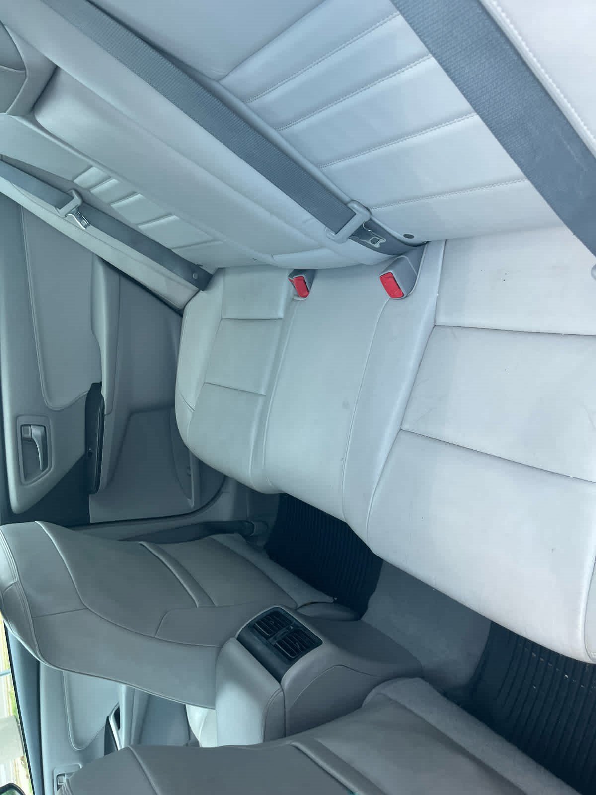 Used 2015 Celestial Silver Metallic Toyota XLE image 9