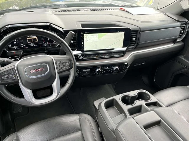 Used 2025 Black GMC SLT image 13