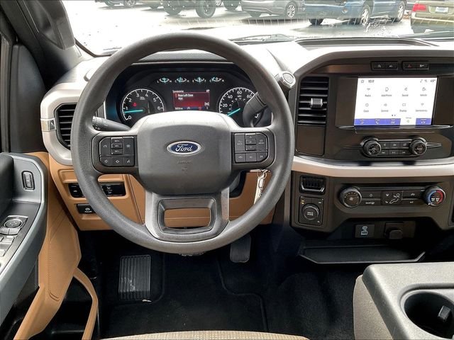 Used 2023 Black Ford XLT image 17