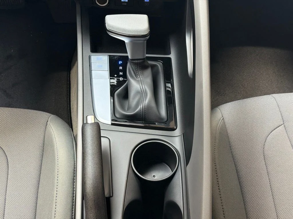 New 2026 Amazon Gray Hyundai SE image 16