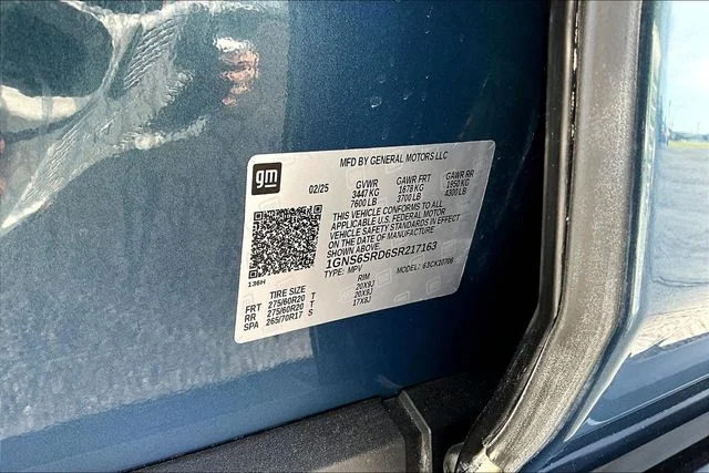 Used 2025 Blue Chevrolet Premier image 18